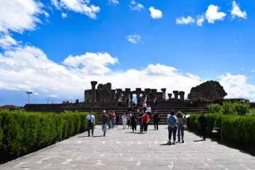 ზვართნოცის ტაძარი