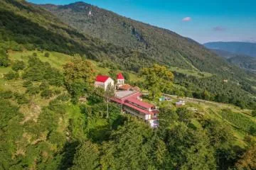 წაჩხურუს მთავარანგელოზის სახელობის ეკლესია