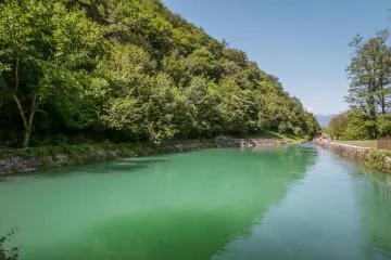 აბჰესის აუზი